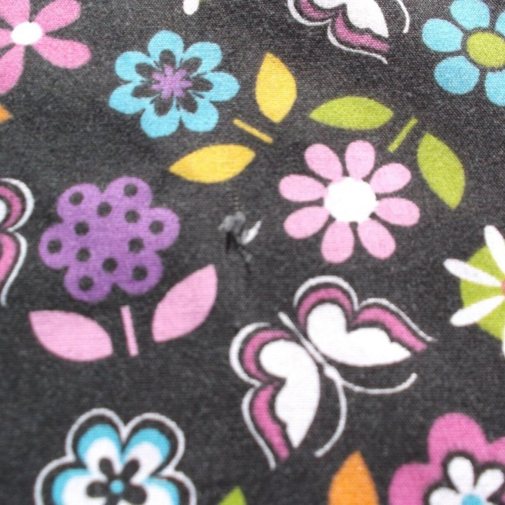 CASSANDRA O BLACK MULTI COLORED FLOWER & BUTTERFLY DESIGN LG SCRUB TOP IG 2119 - Picture 12 of 12